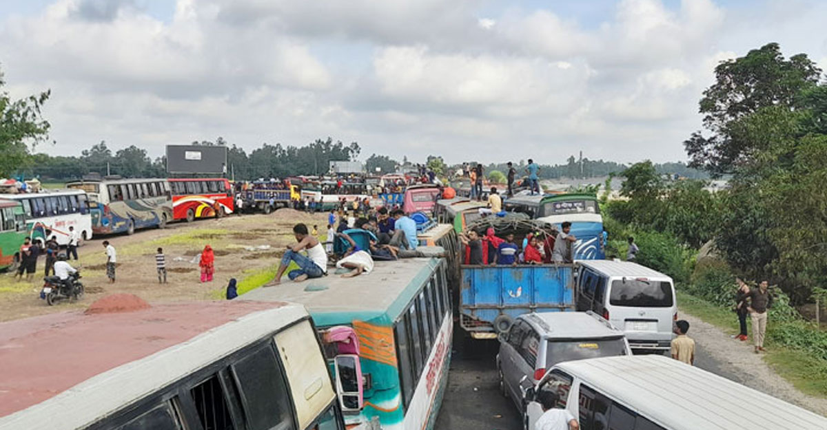 ঈদযাত্রায় এবারও মহাসড়কে ভোগান্তির শঙ্কা