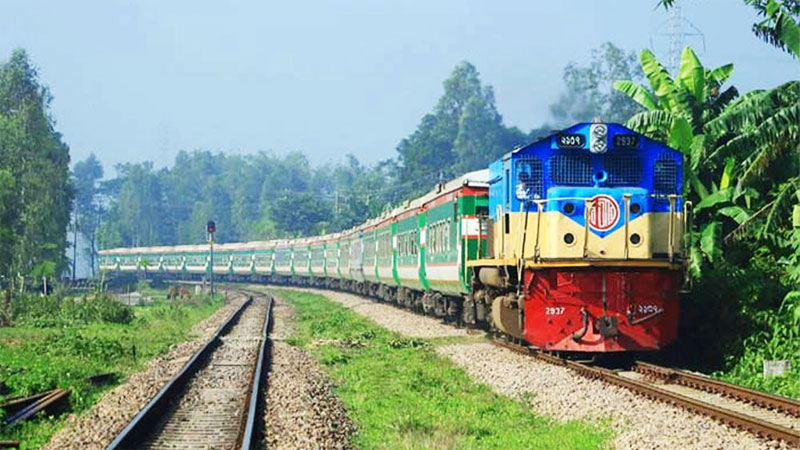 সাড়ে ৮ ঘণ্টা পর সিলেটের সঙ্গে সারা দেশের রেল যোগাযোগ স্বাভাবিক