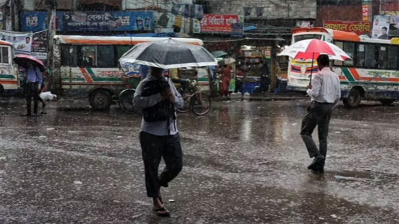 সারাদেশে হালকা থেকে মাঝারি ধরনের বৃষ্টিপাতের সম্ভাবনা