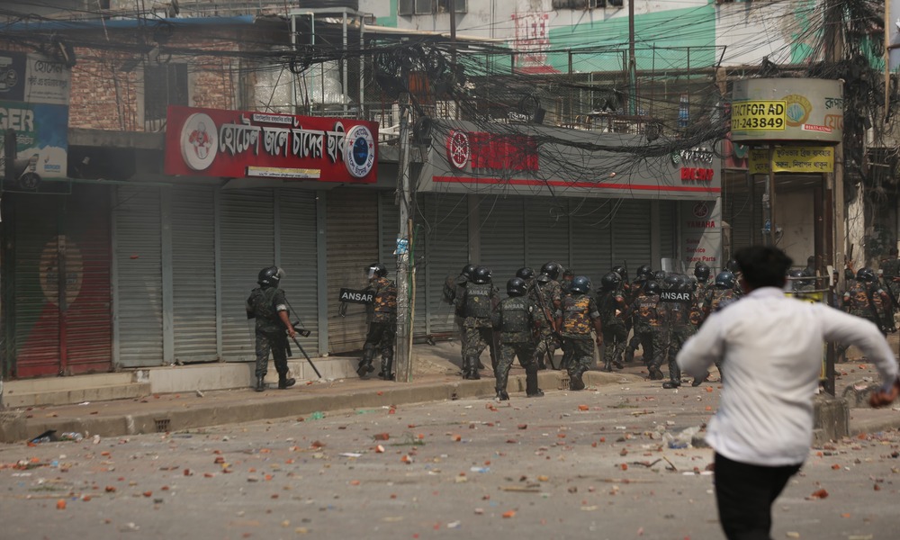 শেখ হাসিনার পদত্যাগ দাবী কোটা সংস্কার আন্দোলনকারীদের