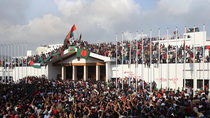 শেখ হাসিনা সরকারের পতন নিয়ে আন্তর্জাতিক প্রতিক্রিয়া