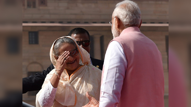 বাংলাদেশের চেয়ে শেখ হাসিনাকে বেশি প্রাধান্য দিয়েছে ভারত