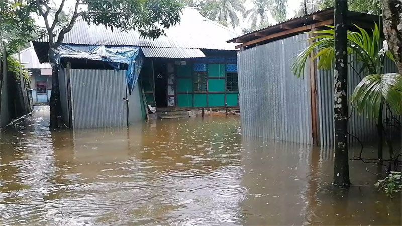 লক্ষ্মীপুরে ৬ লাখেরও বেশি মানুষ পানিবন্দি