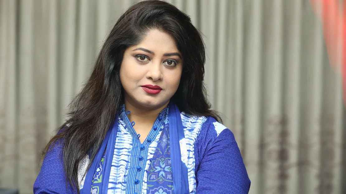 ‘আলো আসবেই’ গ্রুপের শিল্পীদের ওপর ক্ষোভ প্রকাশ মৌসুমীর 