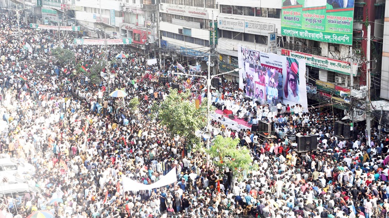 চট করে চলে আসেন, দেশের জনগণ আপনার অপেক্ষায়: মির্জা আব্বাস