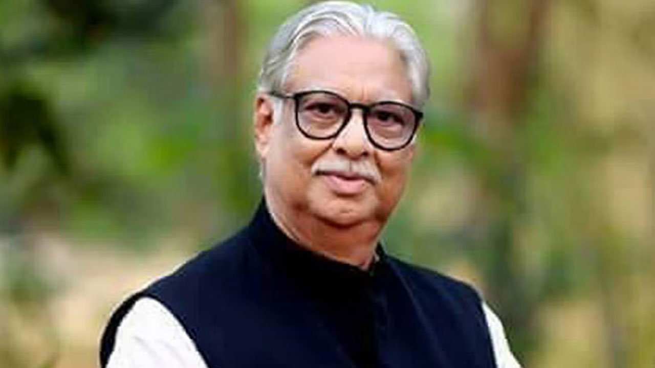 বিদেশ থেকে ফিরেই ডিবি হেফাজতে সুলতান মনসুর
