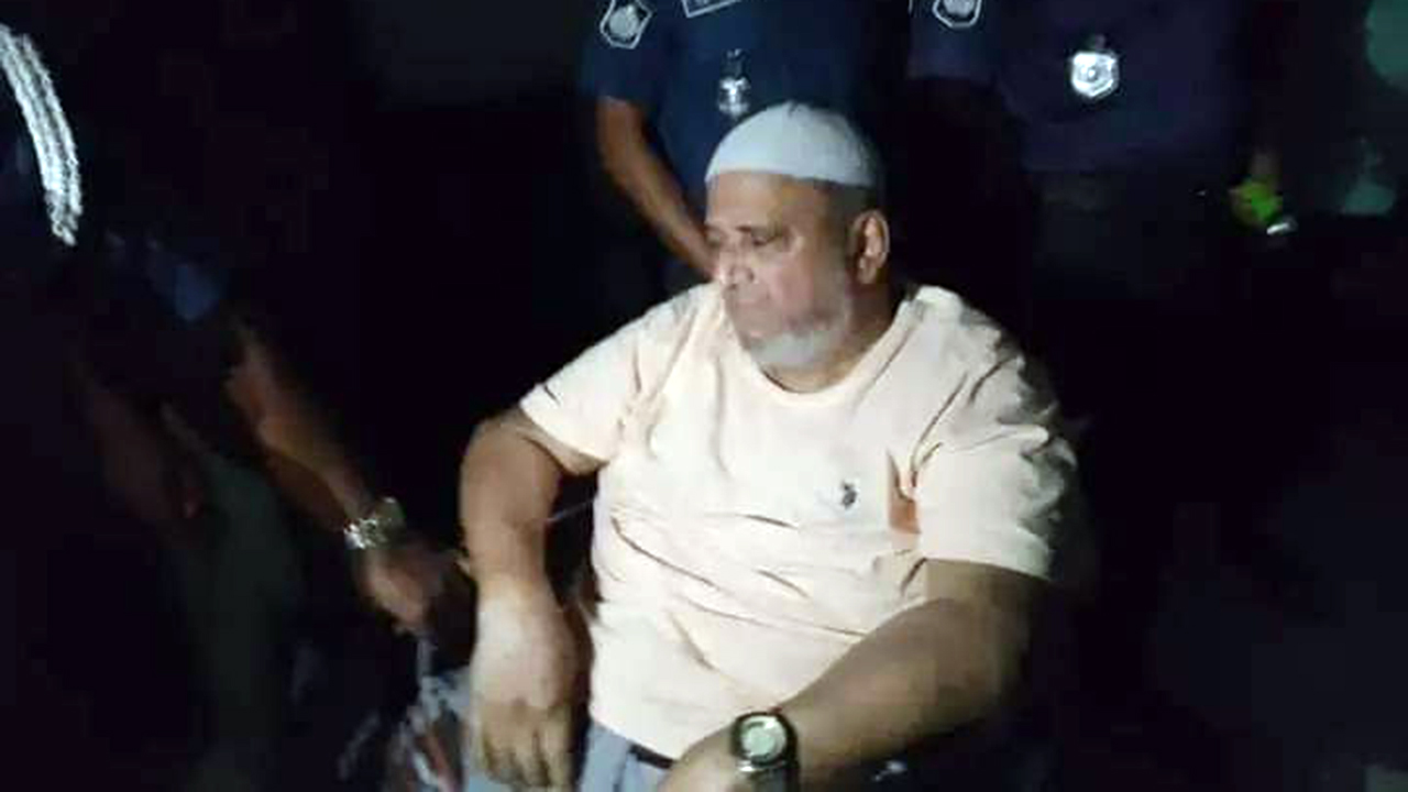 সাবেক সংসদ সদস্য দবিরুল ইসলাম গ্রেপ্তার