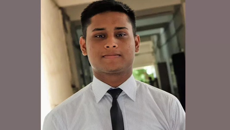 সিন্ডিকেটের শুধুমাত্র সাইনবোর্ড পরিবর্তন হয়েছে: হাসনাত আবদুল্লাহ