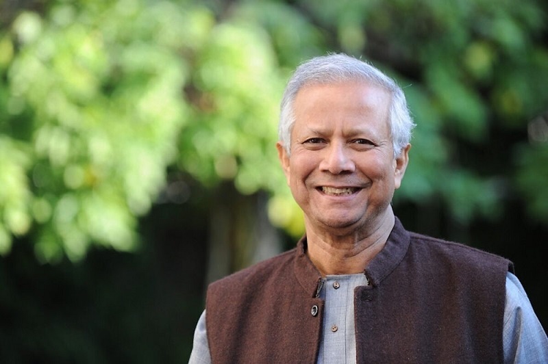 আজ ঢাকেশ্বরী মন্দিরে যাবেন প্রধান উপদেষ্টা
