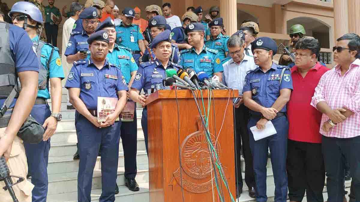 সন্ত্রাসী কার্যক্রম বন্ধে পূজার পর সাঁড়াশি অভিযান: আইজিপি