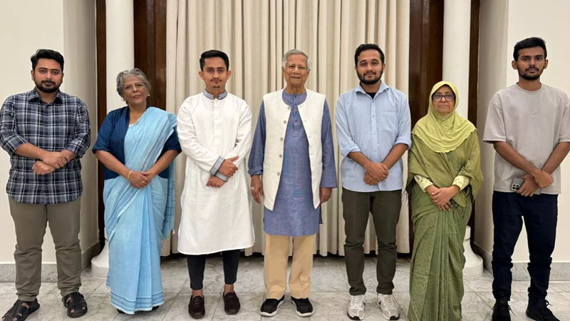 জুলাই শহীদ স্মৃতি ফাউন্ডেশনের সাধারণ সম্পাদক সারজিস, প্রধান নির্বাহী কর্মকর্তা স্নিগ্ধ