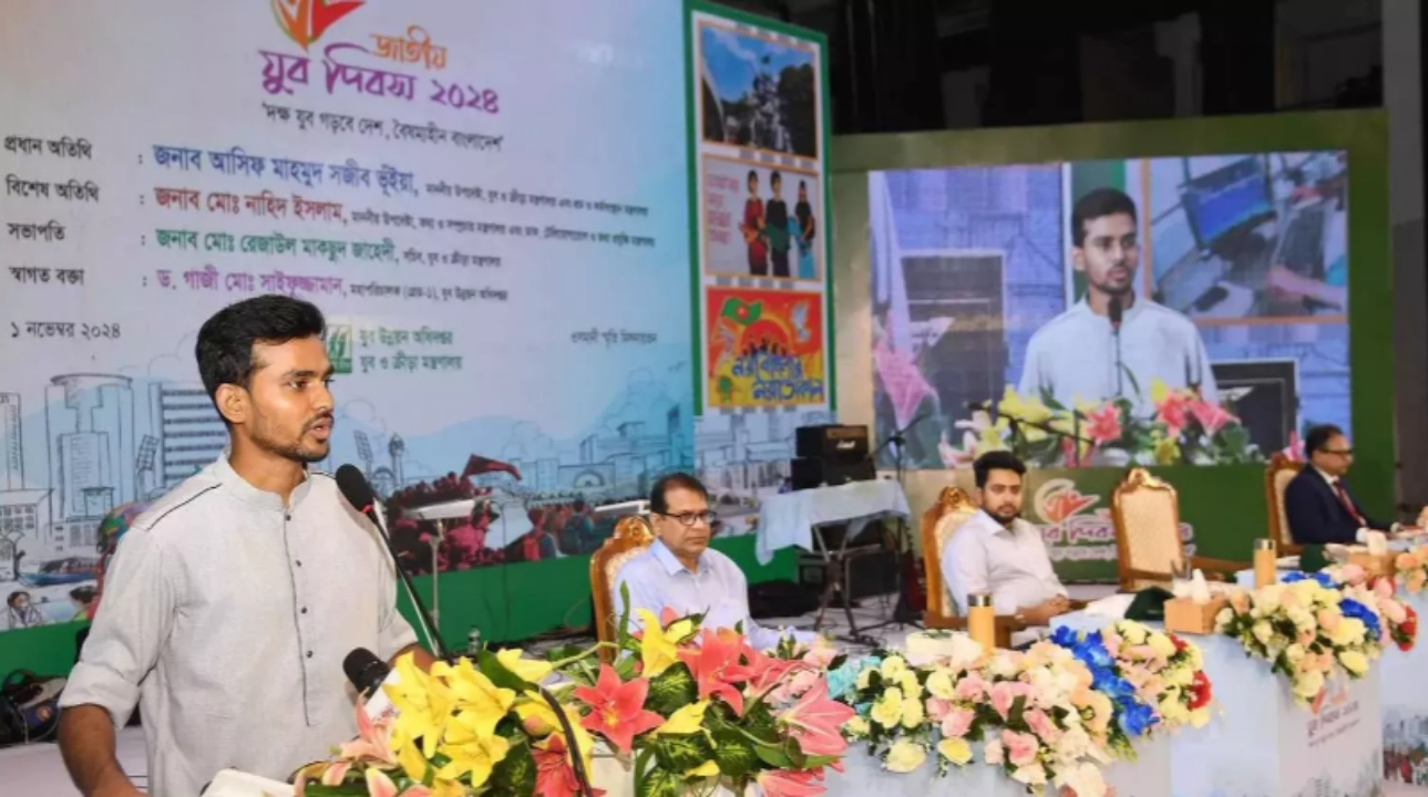 আগামী ২ বছরে সরকারি খাতে ৫ লাখ কর্মসংস্থান হবে: উপদেষ্টা আসিফ