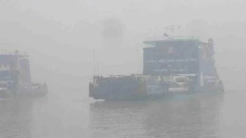 দৌলতদিয়া-পাটুরিয়ায় ফেরি চলাচল বন্ধ