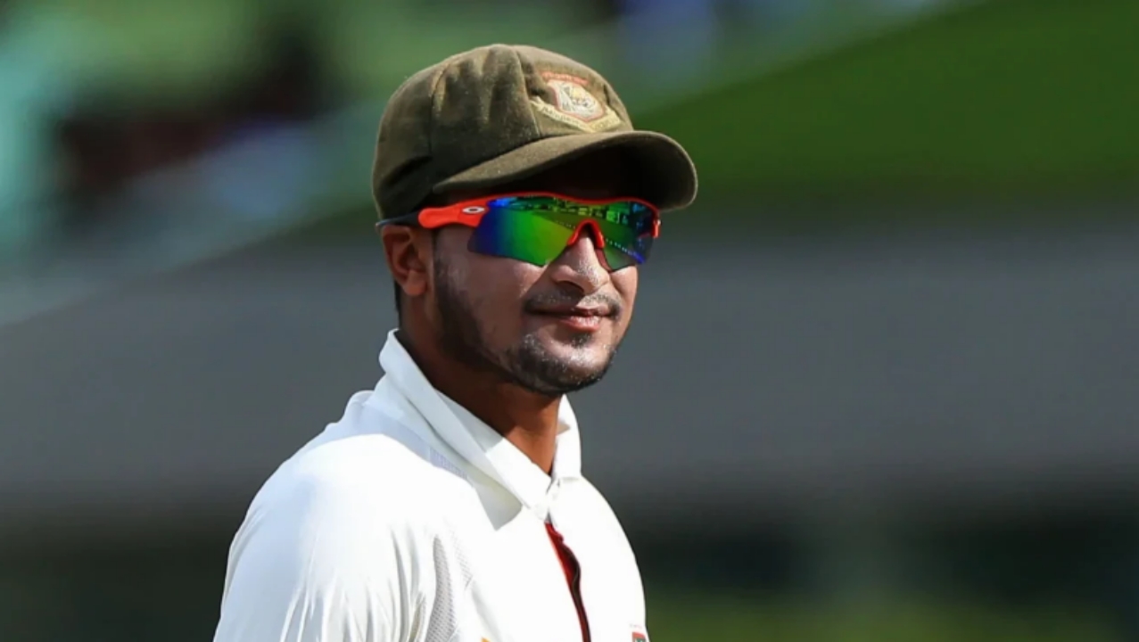 সাকিব আল হাসানের সব ব্যাংক হিসাব জব্দ