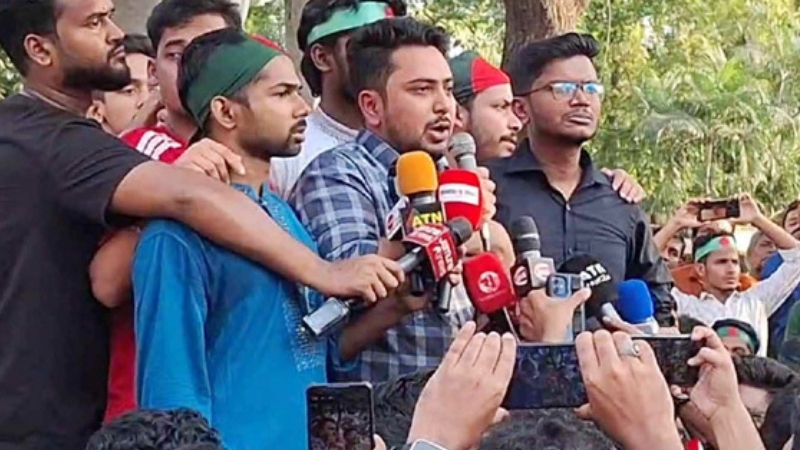 জবি শিক্ষার্থীদের দাবির পক্ষে নাহিদ, যা বললেন