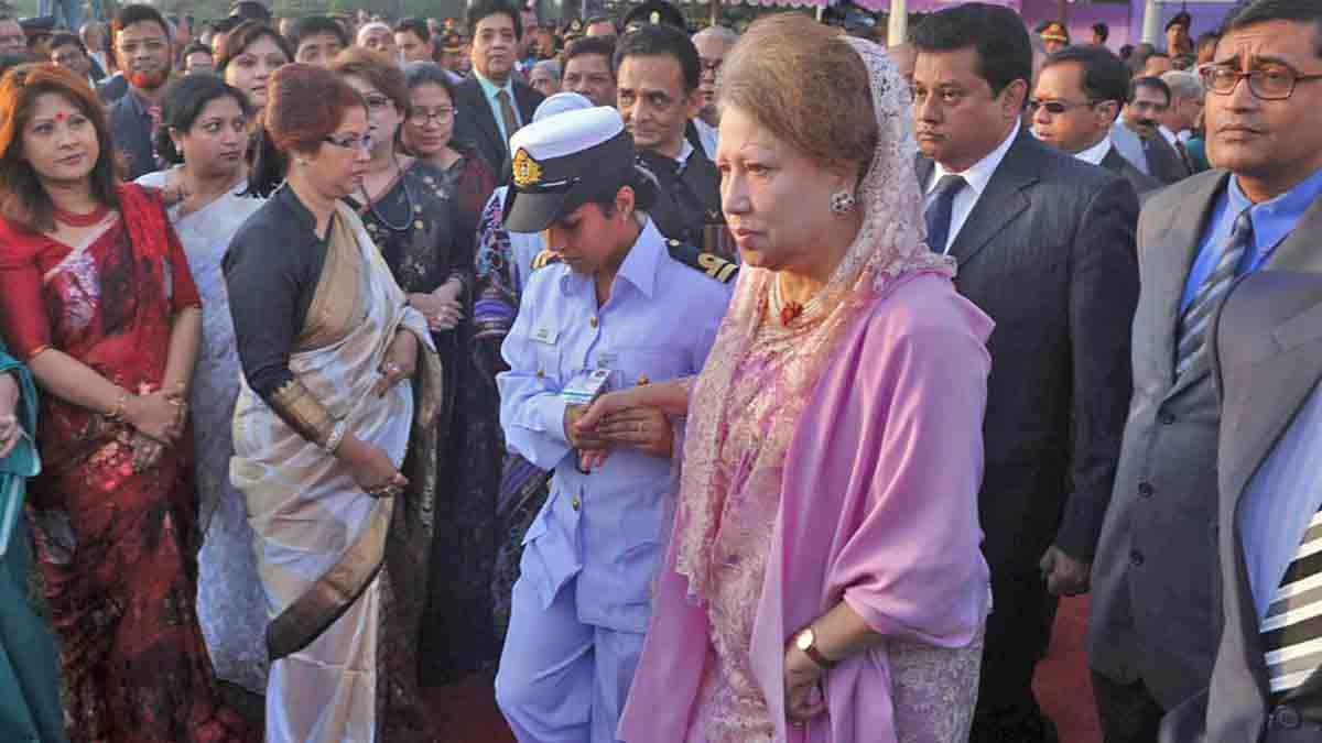 এক যুগ পর বিকেলে সেনাকুঞ্জে যাচ্ছেন খালেদা জিয়া