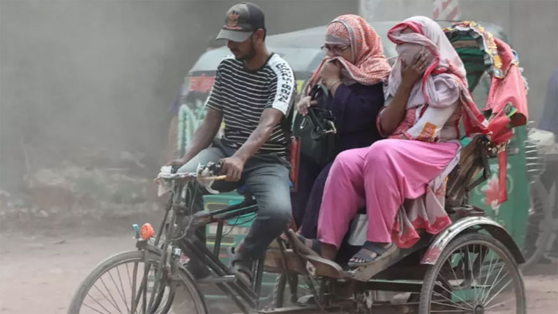 মঙ্গলবার সকালে 'খুবই অস্বাস্থ্যকর' বাতাসে দুর্বিষহ পরিবেশ