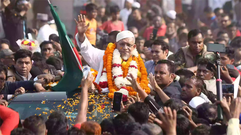 ১৭ বছর পর মুক্ত বাবর