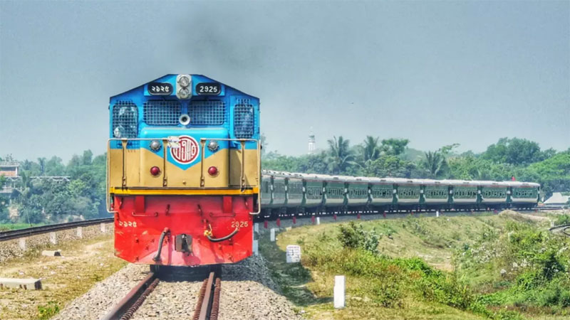 রানিং স্টাফদের ধর্মঘট প্রত্যাহারের আহ্বান রেল উপদেষ্টার
