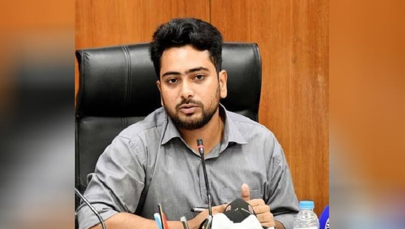 আওয়ামী লীগ নামে রাজনীতি করার সুযোগ নেই : নাহিদ ইসলাম