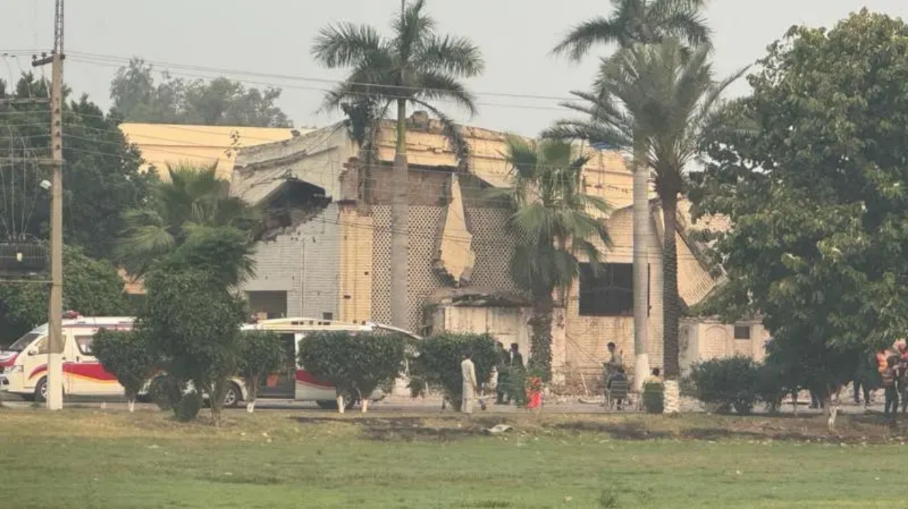 সাধারণ নাগরিক ও মসজিদকে লক্ষ্যবস্তু করেছে ভারত: পাকিস্তান
