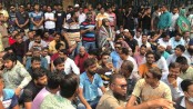 টানা ৪র্থ দিনের মতো নগরভবনে ইশরাকপন্থিরা, বন্ধ প্রধান ফটক