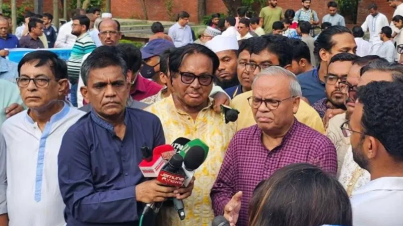 নির্বাচনী রোডম্যাপ দাবিকে ‘মহাপাপ’ মনে করছেন কিছু উপদেষ্টা: রিজভী