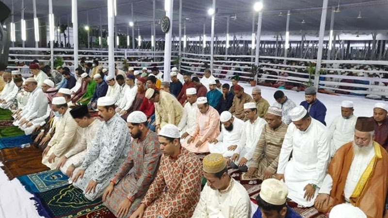জাতীয় ঈদগাহে ঈদের প্রধান জামাত অনুষ্ঠিত