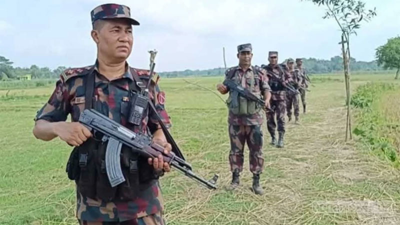 দিনাজপুর সীমান্ত দিয়ে নারী-শিশুসহ ২০ জনকে পুশইন