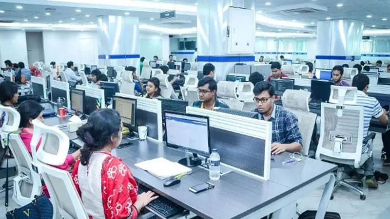 টানা ১০ দিনের ছুটি শেষে খুলেছে সরকারি অফিস