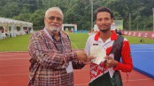 স্বর্ণ জেতায় আলিফকে পুরস্কৃত করলেন চপল