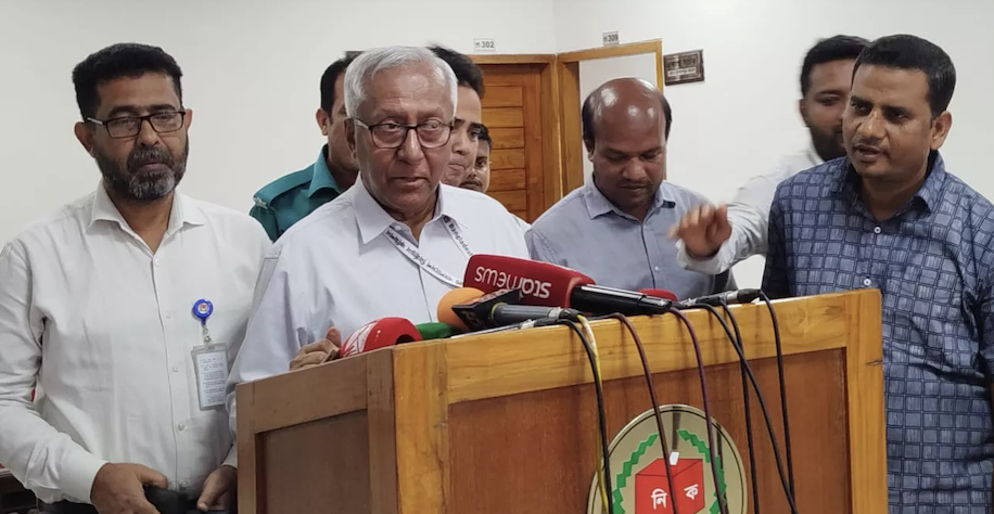 নতুন ভোটারদের নিবন্ধনের সময়সীমা নির্ধারণের ক্ষমতা চায় ইসি