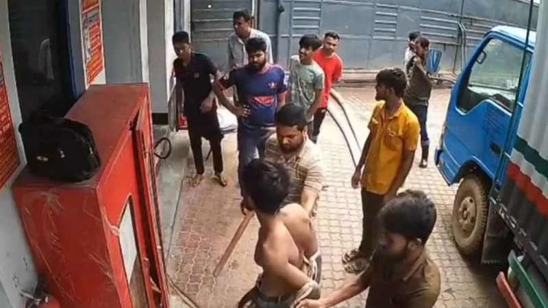 গাজীপুরে চোর অপবাদ দিয়ে শ্রমিককে পিটিয়ে হত্যা