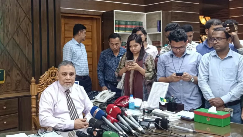 নির্বাচনের তারিখ নিয়ে প্রধান উপদেষ্টার সাথে আলোচনা হয়নি : সিইসি