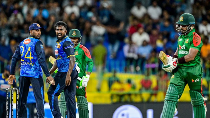 প্রথম ওয়ানডেতে বাংলাদেশের বড় হার