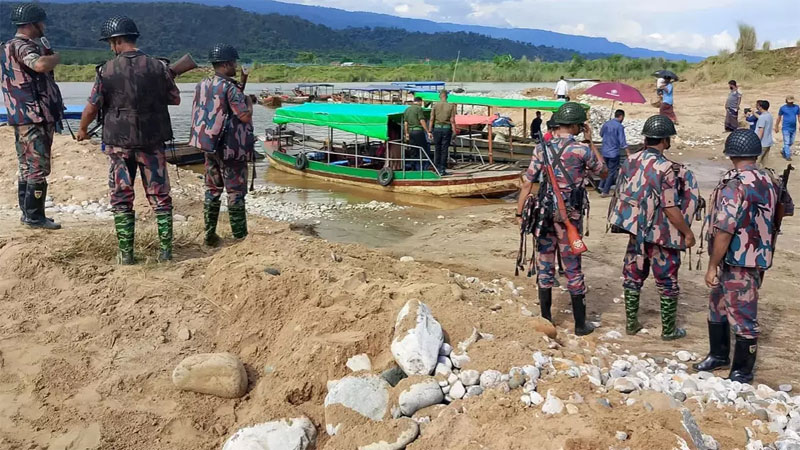 সিলেটে পাথর লুটের ঘটনায় মামলা: ২ হাজার আসামির সবাই অজ্ঞাত